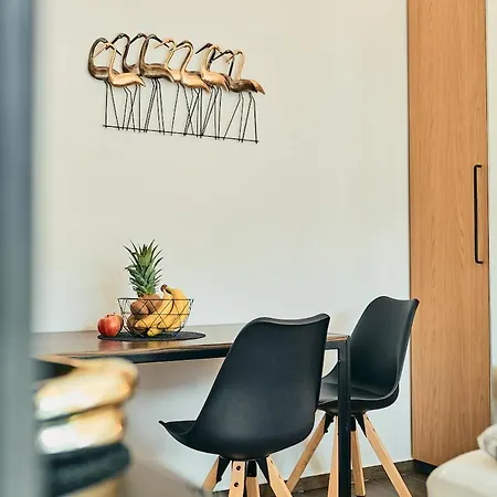 Апартаменти Clato Living - Etschmann With Balcony *