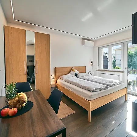 Апартаменти Clato Living - Etschmann With Balcony Мерано