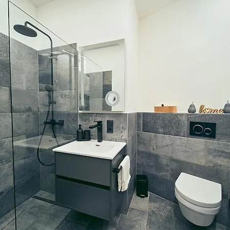 Clato Living - Etschmann With Balcony * Мерано